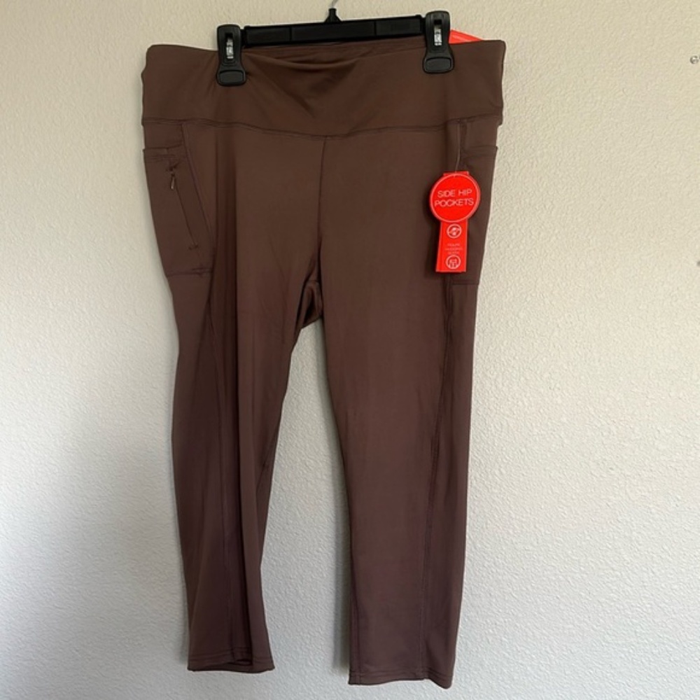Adrienne Vittadini women plus sport capri high rise waist cappuccino Size 3X new
